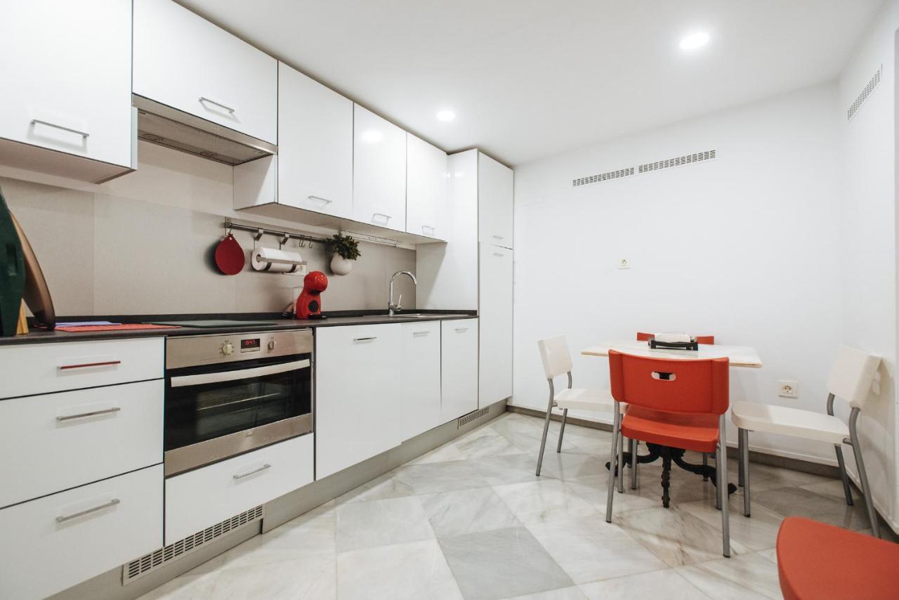 Apartamento Cerca De La Catedral Registro Vut 00617 Sevilla Eksteriør billede